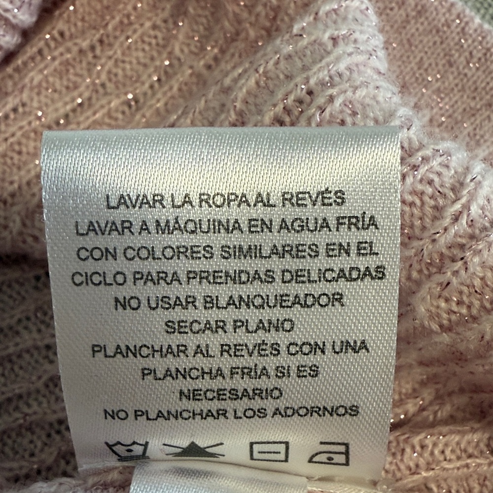 Briggs New York Light Pink Beaded Collar Sweater
SZXL - Picture 5 of 13